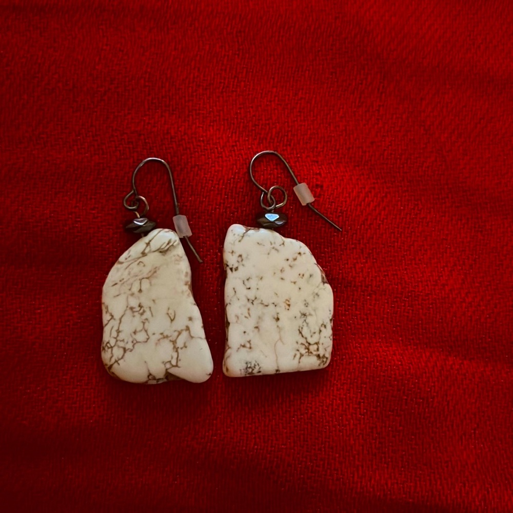 Genuine stone dangle earrings